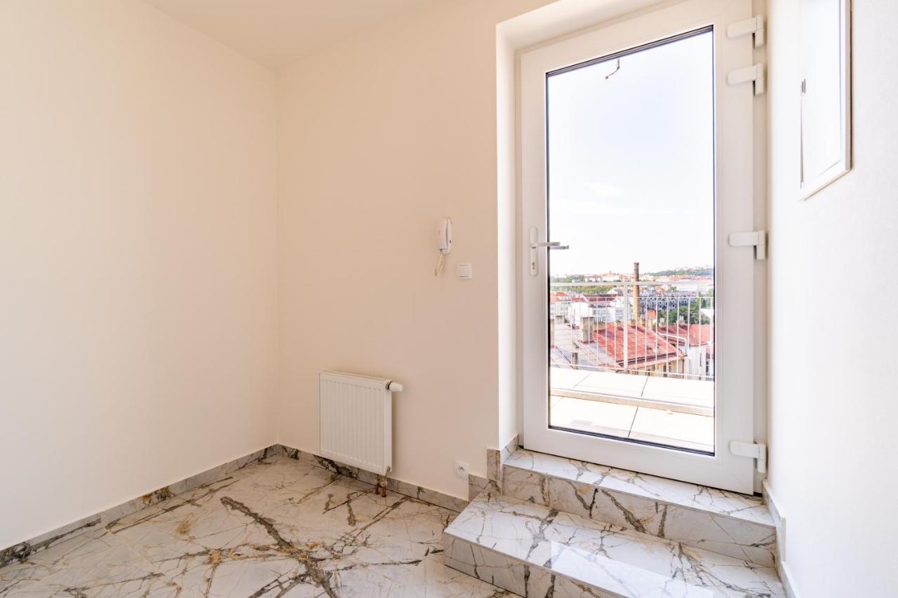 Penthouse # 81 With Panoramic City View In Elite Rezidence With Free Parking Prag Eksteriør billede